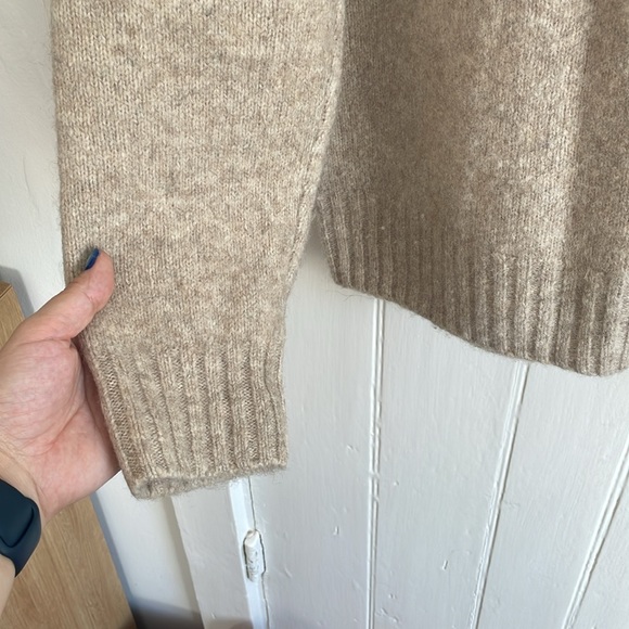 AE77 Men’s Premium Alpaca Blend Sweater - Picture 3 of 5